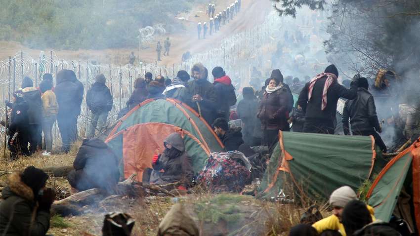 Эксперт: наконец-то западные лидеры увидели, кто стоит за создаваемым Беларусью трафиком мигрантов