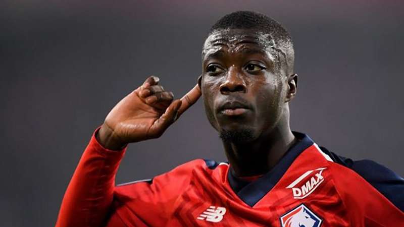 "Манчестер Юнайтед" не может купить французского игрока