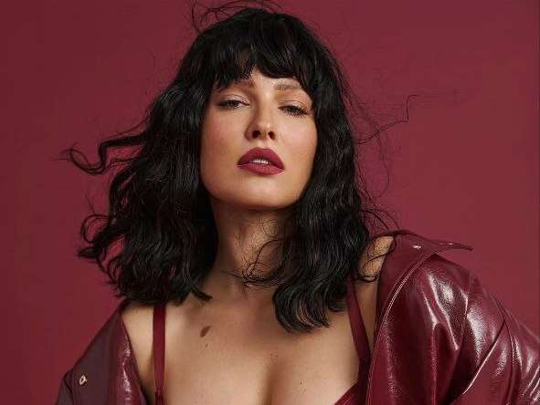 Даша Астаф’єва показала фото в білизні та повідомила свою вагу