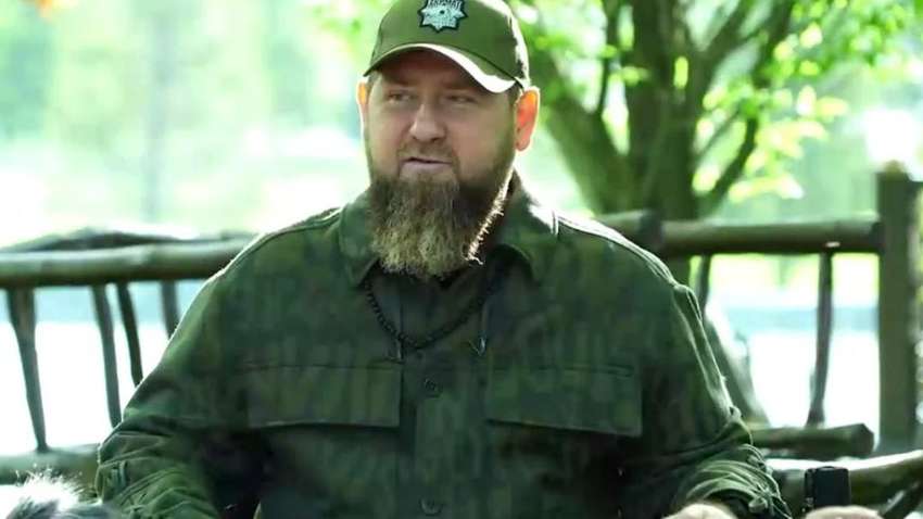  Кадиров виступив перед військами у брендовій куртці за понад 3 тисячі доларів (ФОТО)