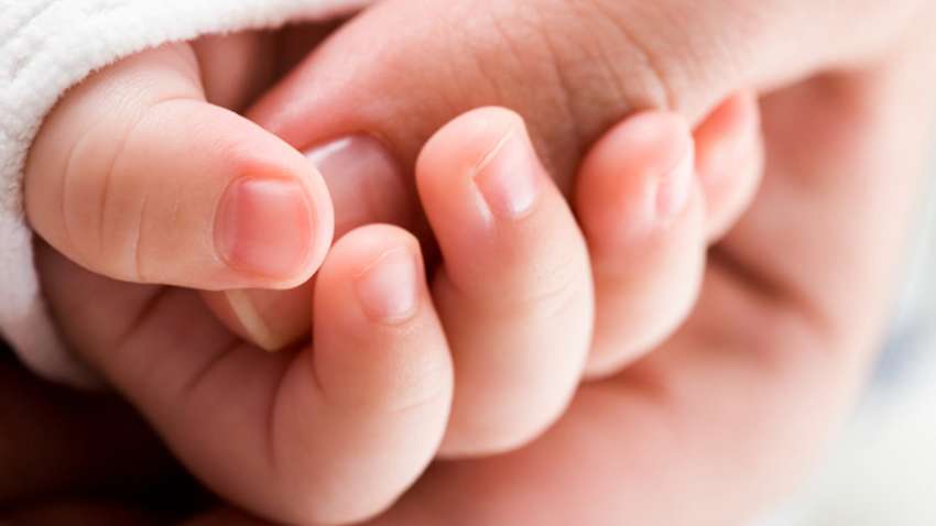 Уход за детскими ногтями