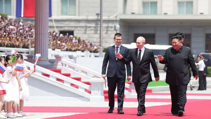 Китай прокоментував військову співпрацю Путіна і Кім Чен Ина