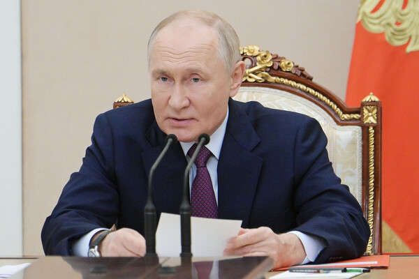 РФ хочет переговоров по Украине: о чем свидетельствуют последние истерические заявления Путина РФ хочет переговоров по Украине: о чем свидетельствуют последние истерические заявления Путина