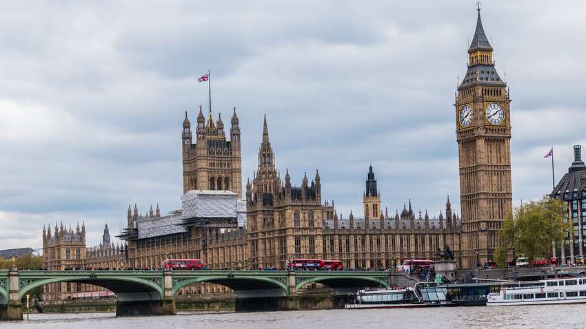 Биг-Бен запустят в новогоднюю ночь после четырех лет молчания