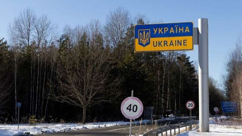 Около 6 тысяч мужчин каждый день уезжают из Украины: кто эти люди и куда они уезжают Около 6 тысяч мужчин каждый день уезжают из Украины: кто эти люди и куда они уезжают