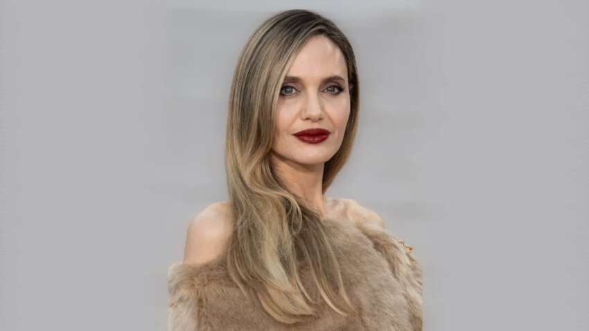 Анджелина Джоли впервые появилась на "Оскаре" в 11 лет: как она тогда выглядела