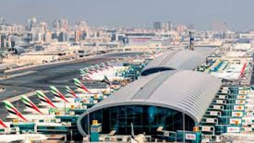 Небо закрили за лічені хвилини: Дубай зупинив аеропорт через удари по Ірану
