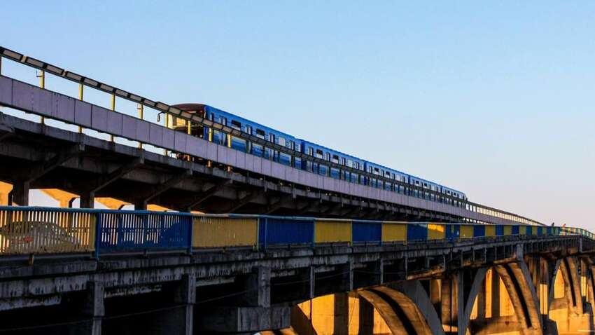 Пісочна афера: чиновницю спіймали на горячому