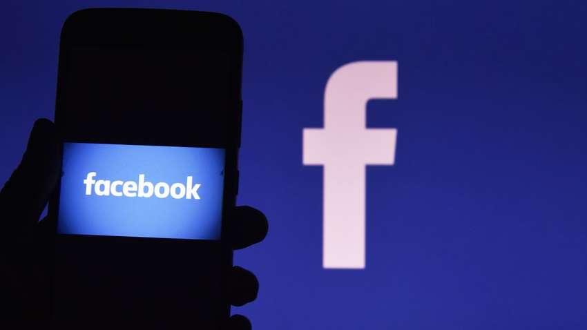 Facebook припиняє продажі гарнітур віртуальної реальності