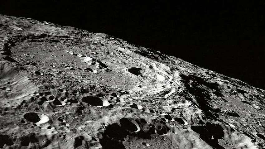 Приватні компанії збиратимуть місячний ґрунт для NASA Приватні компанії збиратимуть місячний ґрунт для NASA