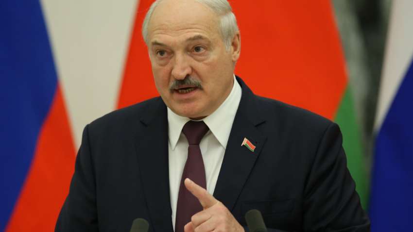 Лукашенко заявил, что готовит Беларусь к войне Лукашенко заявил, что готовит Беларусь к войне