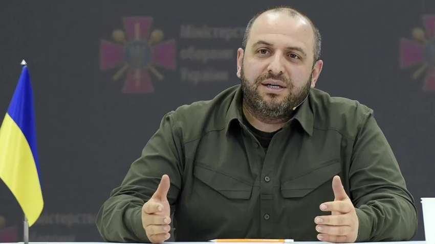 "Страшный сон" Ермака: Безуглая заявила о замене для министра обороны Умерова "Страшный сон" Ермака: Безуглая заявила о замене для министра обороны Умерова