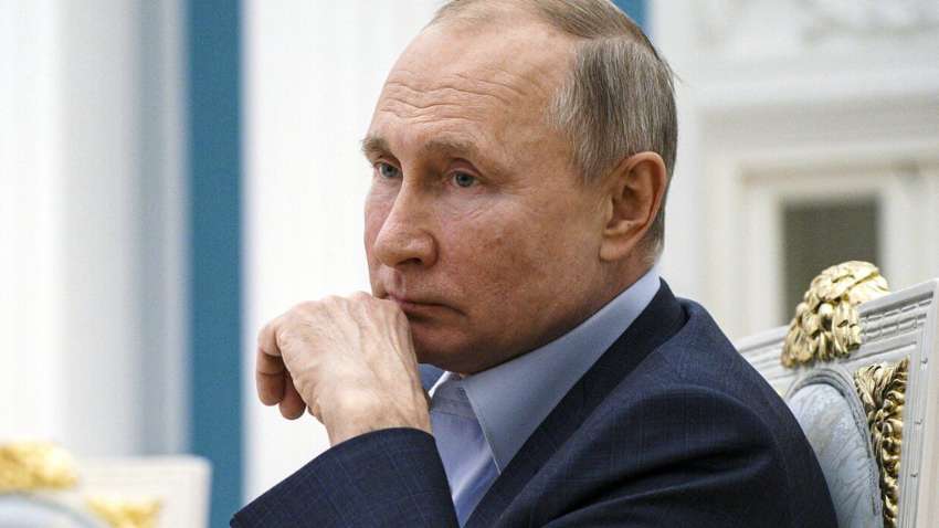 Военный эксперт назвал количество оккупантов, которые должны погибать в Украине, чтобы в России избавились от Путина