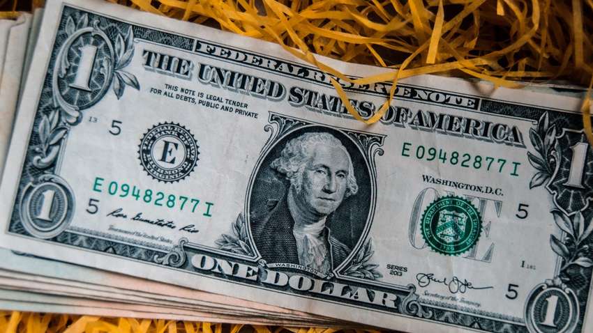 Курс доллара в Украине растет после выходных