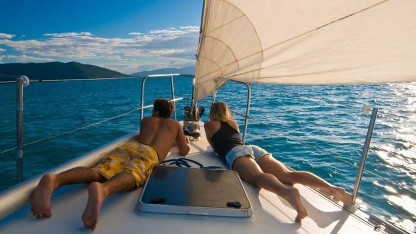 Розвінчуємо головні міфи про подорож на яхті