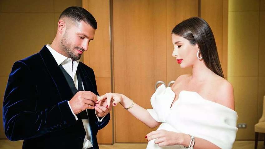 Беременная солистка "А'Студио"  вышла замуж 