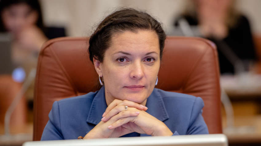 Міністр Скалецька вирішила позбутися  радників