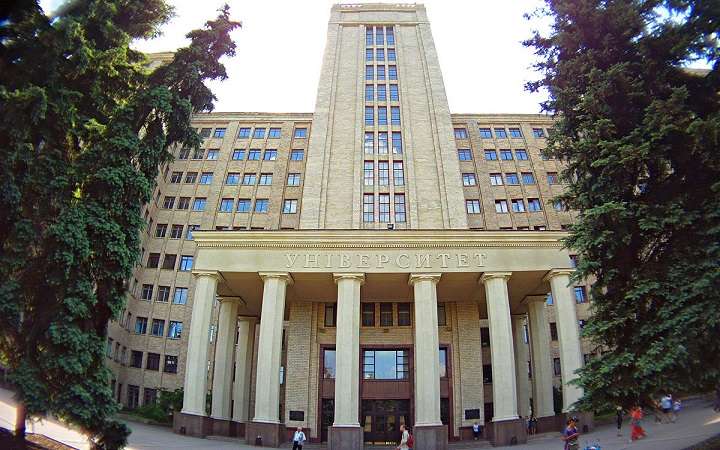 Харківські археологи відкопали рештки скіфської жінки з золотом і зброєю