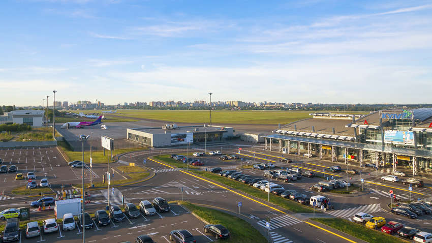 В Киеве из-за тумана аэропорт "Киев" отменил несколько рейсов  