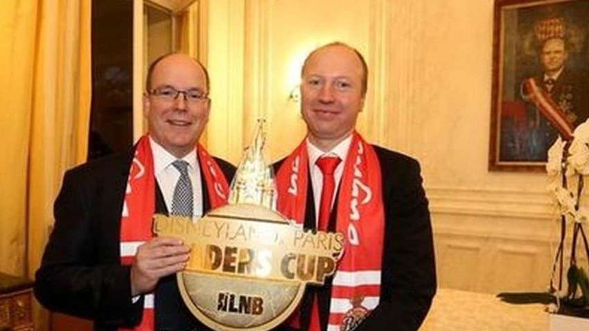 ЗМІ розкрили подробиці про фінанси донецького банкіра Сергія Дядечка