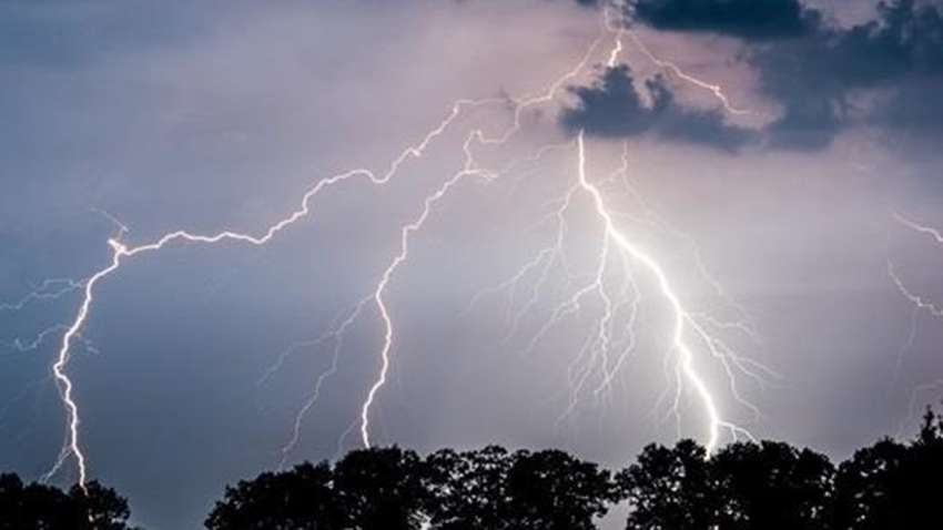 Град, ураганы, молнии и, даже, смерчи: в последний день июня Украину накроют мощные погодные явления