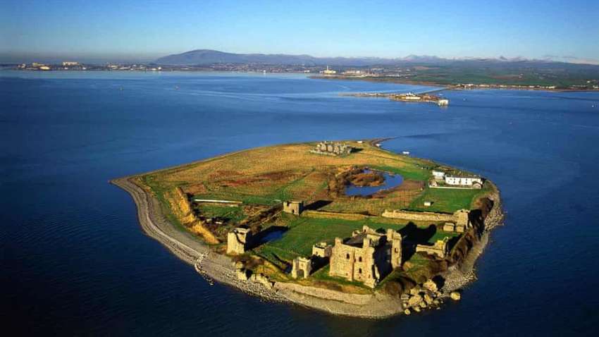 Робота мрії: на англійський острів шукають короля, бармена та екскурсовода в одній особі