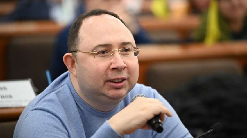 Нардеп Киеврады Роман Ярошенко имеет незадекларированную землю, оффшоры и миллионы кэша - СМИ Нардеп Киеврады Роман Ярошенко имеет незадекларированную землю, оффшоры и миллионы кэша - СМИ