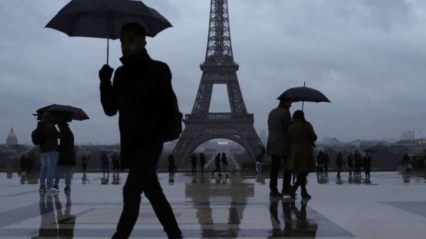 "Франція без світла": сильна буря залишила без електрики південно-західний регіон країни 