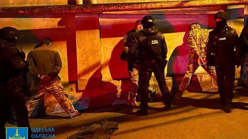 Выдавали себя за работников ТЦК: в Одессе мошенники требовали деньги у уклонистов