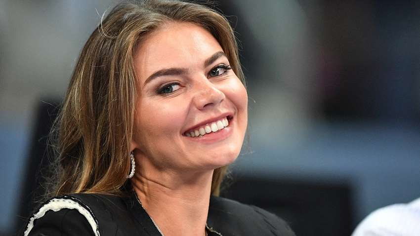 Колишню красуню тепер невпізнати: росЗМІ показали забуту Кабаєву (ФОТО)