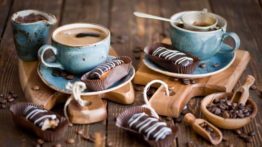 Як правильно поєднувати чай і каву з їжею
