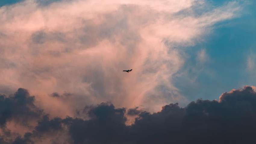 Невероятно: NASA показало видео полета над Юпитером Невероятно: NASA показало видео полета над Юпитером