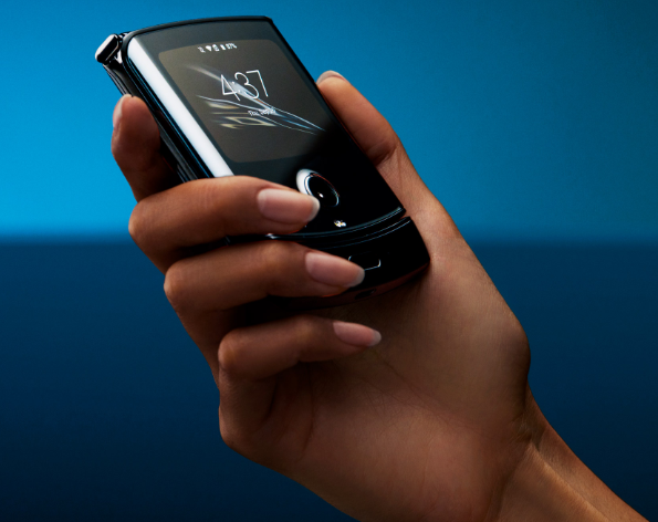 Повернули 2004-й: Motorola випустила смартфон-жабку