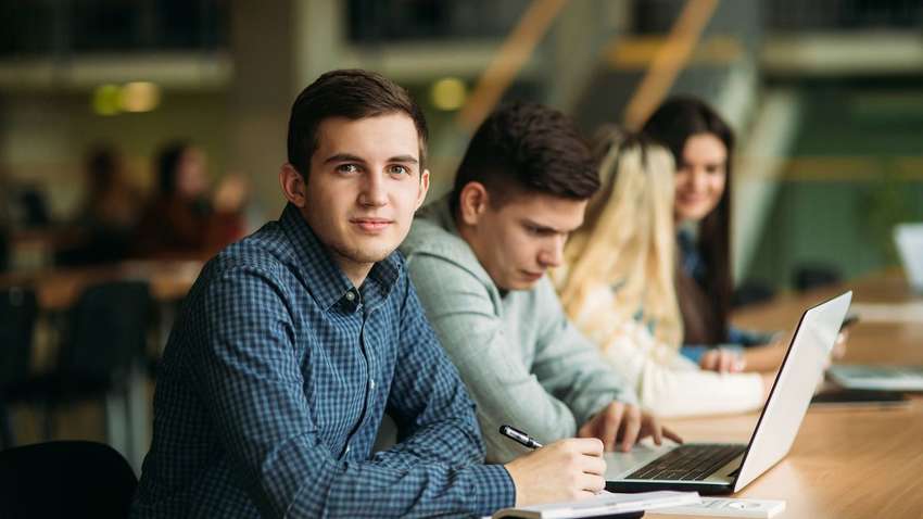 Министр образования взволнован выездом за границу школьников 10-11 классов: в большинстве своем это мальчики Министр образования взволнован выездом за границу школьников 10-11 классов: в большинстве своем это мальчики