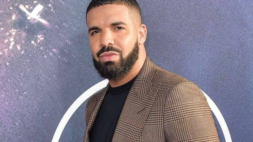 Кто стал самым популярным музыкантом 2021 года