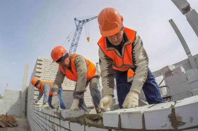 Кількість працюючих українців збільшилася до 63%