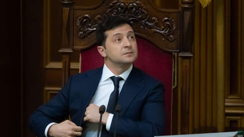 Якщо Зеленський реально хоче боротися з олігархами, він повинен націоналізувати облгази Фірташа: експерт