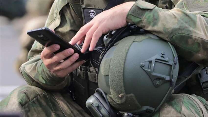 Связь под ударом: какие ультиматумы начали выставлять солдатам в армии РФ Связь под ударом: какие ультиматумы начали выставлять солдатам в армии РФ
