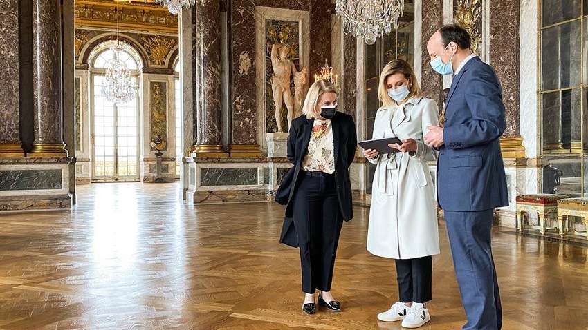 Олена Зеленська виправдалася за кросівки у Версалі: навіщо вона порушила протокол