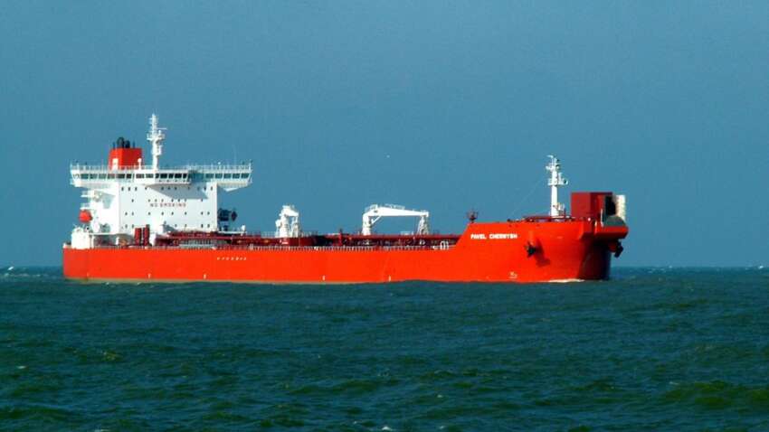 Санкції дали тріщину: куди почала надходити російська нафта