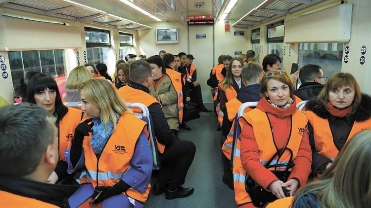 Зарплата залізничників вища за середньомісячну майже по всій Україні