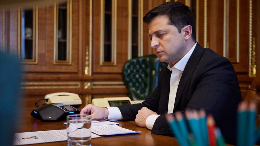 Обращение Зеленского: как власти отреагировали на признание РФ «ЛДНР» – что ждать в дальнейшем