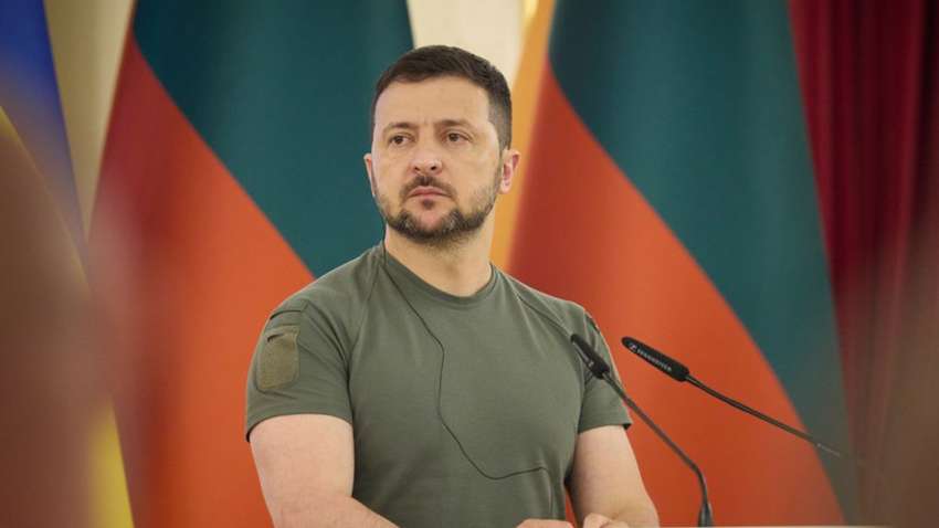 Зеленский резко высказался о Путине: призвал "закончить" президента РФ