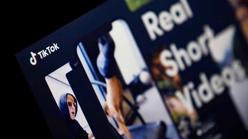 У Росії до кінця осені створять свій аналог Tik-Tok У Росії до кінця осені створять свій аналог Tik-Tok