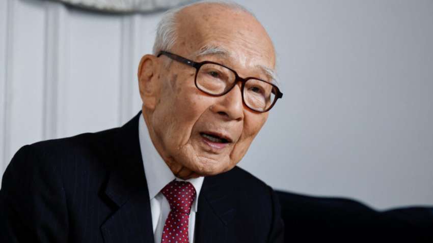 Лауреат Нобелівської премії миру під час вручення згадав про війну в Україні Лауреат Нобелівської премії миру під час вручення згадав про війну в Україні