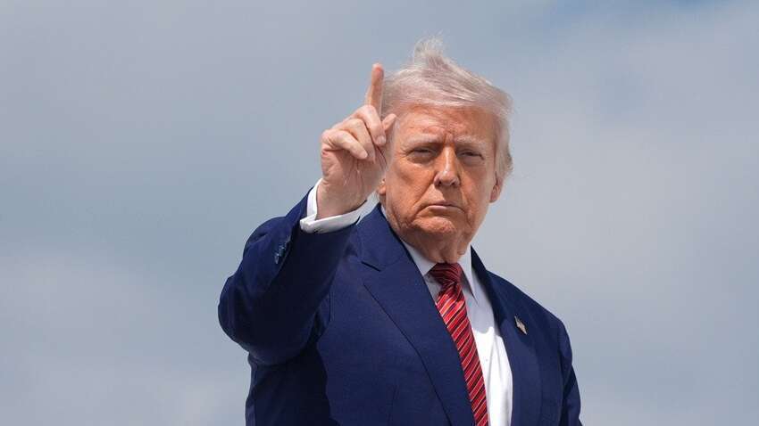 Трамп опубликовал и удалил видео, подпитывающее очень странную теорию заговора