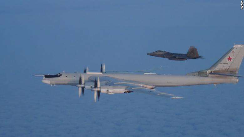 Американські винищувачі перехопили російських бомбардувальників над Аляскою 