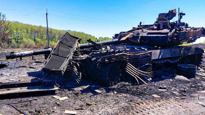 Дрон ЗСУ перетворив ворожий танк за $4,5 мільйона на купу металобрухту (ФОТО)