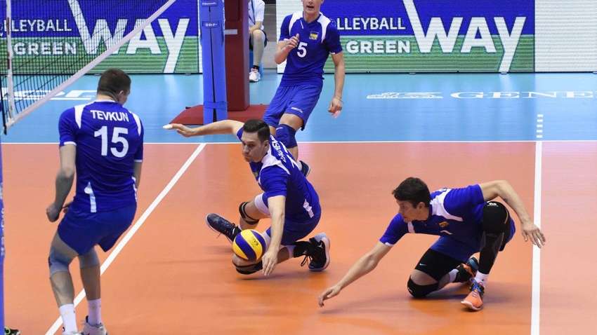 Збірна України вийшла до плей-офф чемпіонату Європи, обігравши Естонію