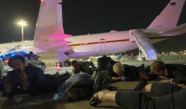 Шольц ощутил на себе, что такое война: какая неприятность произошла с канцлером в Израиле